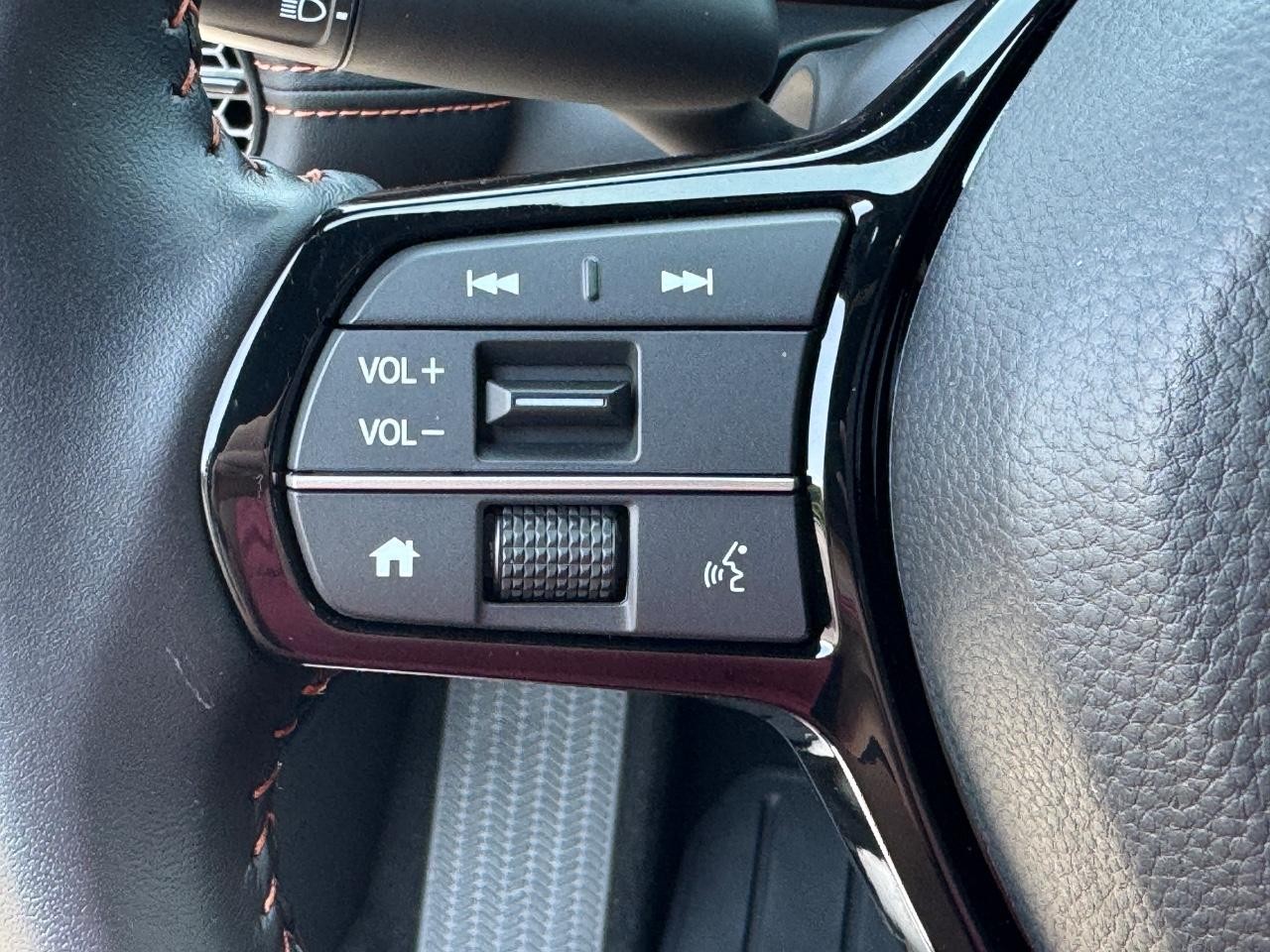 Honda HR-V Vehicle Full-screen Gallery Image 20