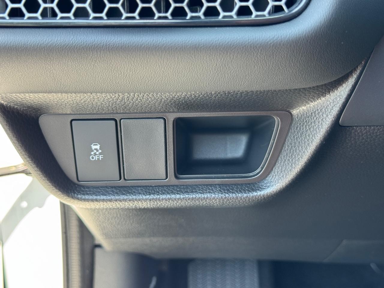 Honda HR-V Vehicle Full-screen Gallery Image 22