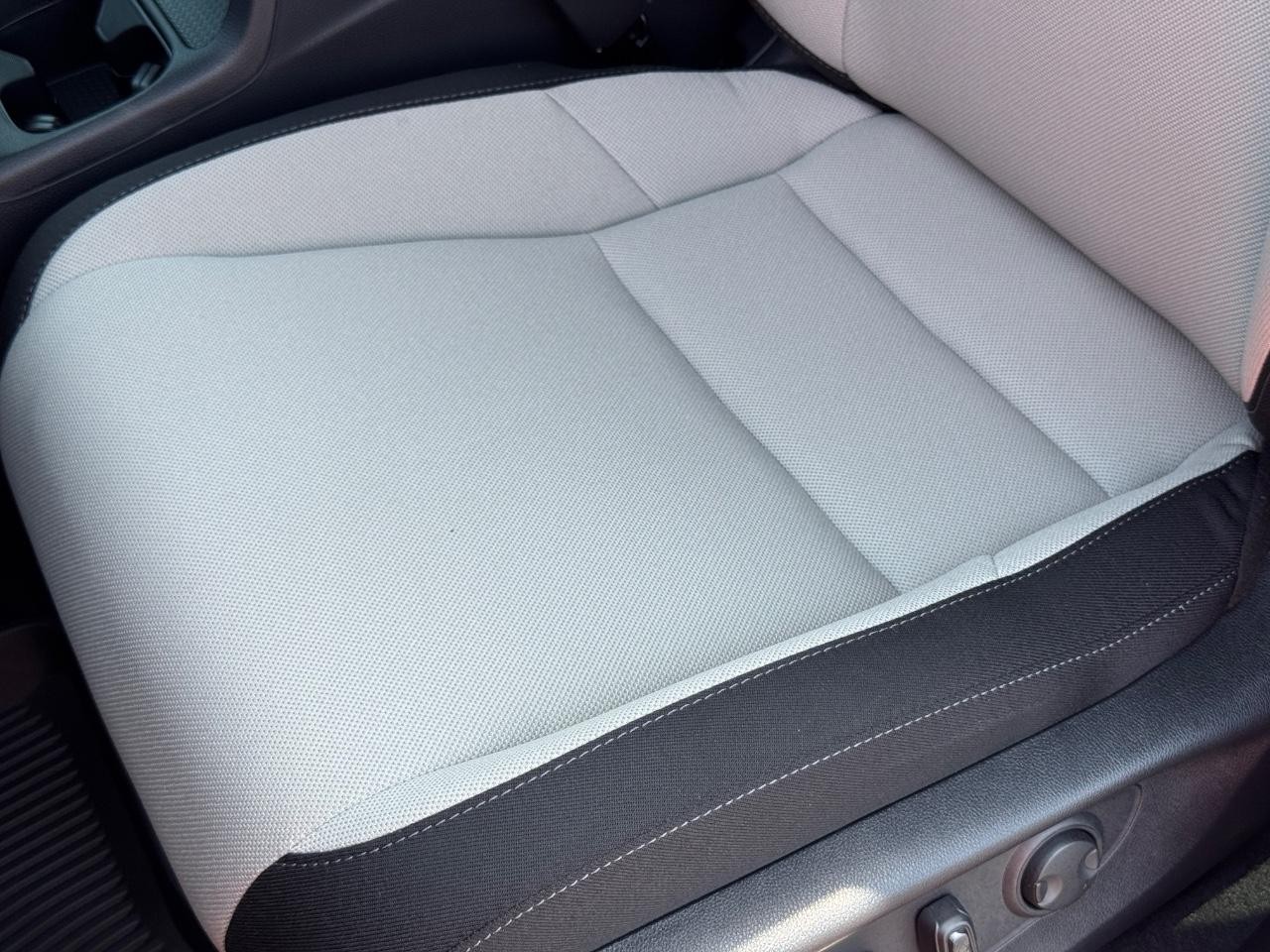 Honda CR-V Vehicle Full-screen Gallery Image 26