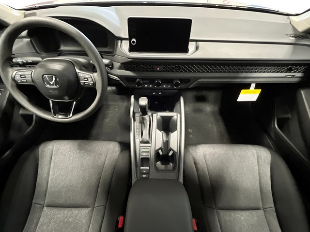 Honda Accord Sedan Vehicle Full-screen Gallery Image 15