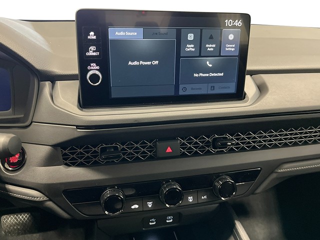Honda Accord Sedan Vehicle Full-screen Gallery Image 18