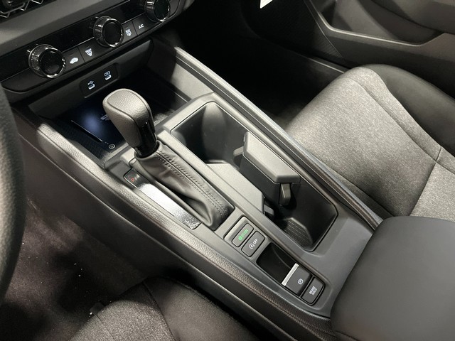 Honda Accord Sedan Vehicle Full-screen Gallery Image 20