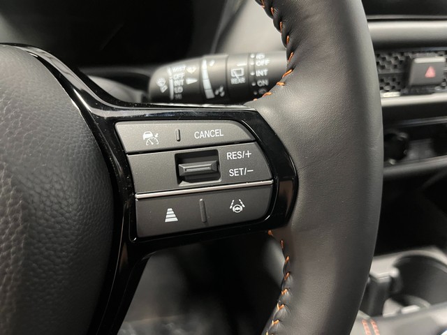 Honda HR-V Vehicle Full-screen Gallery Image 19