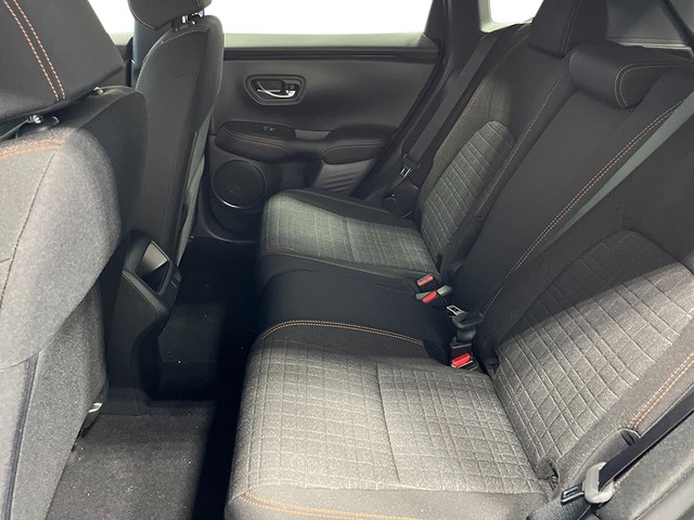 Honda HR-V Vehicle Full-screen Gallery Image 24