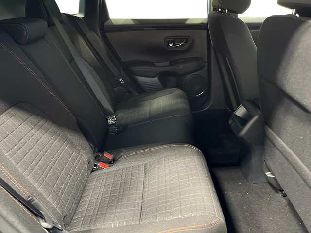 Honda HR-V Vehicle Full-screen Gallery Image 26
