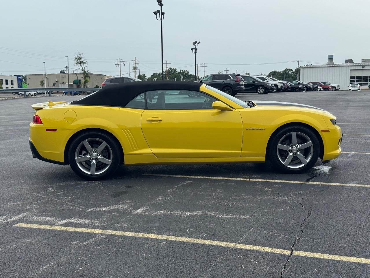 Chevrolet Camaro Vehicle Full-screen Gallery Image 03