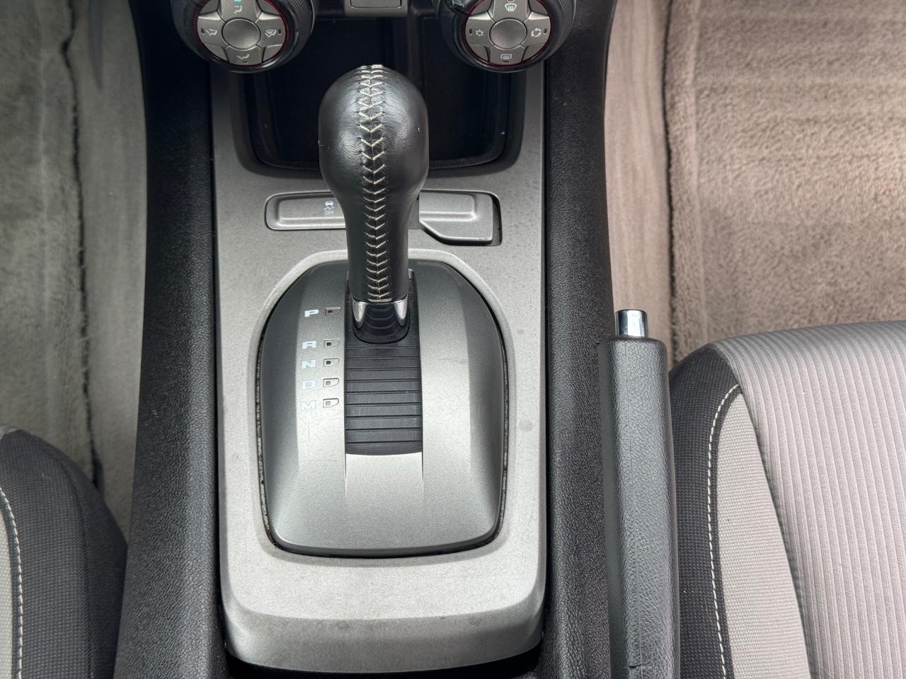 Chevrolet Camaro Vehicle Full-screen Gallery Image 15