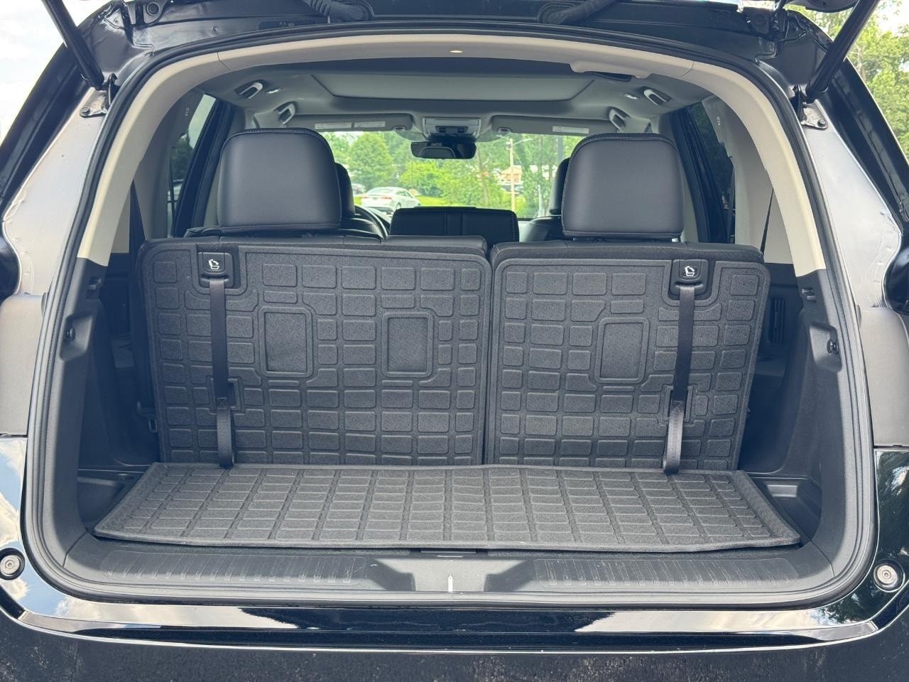 Honda Pilot Vehicle Full-screen Gallery Image 05