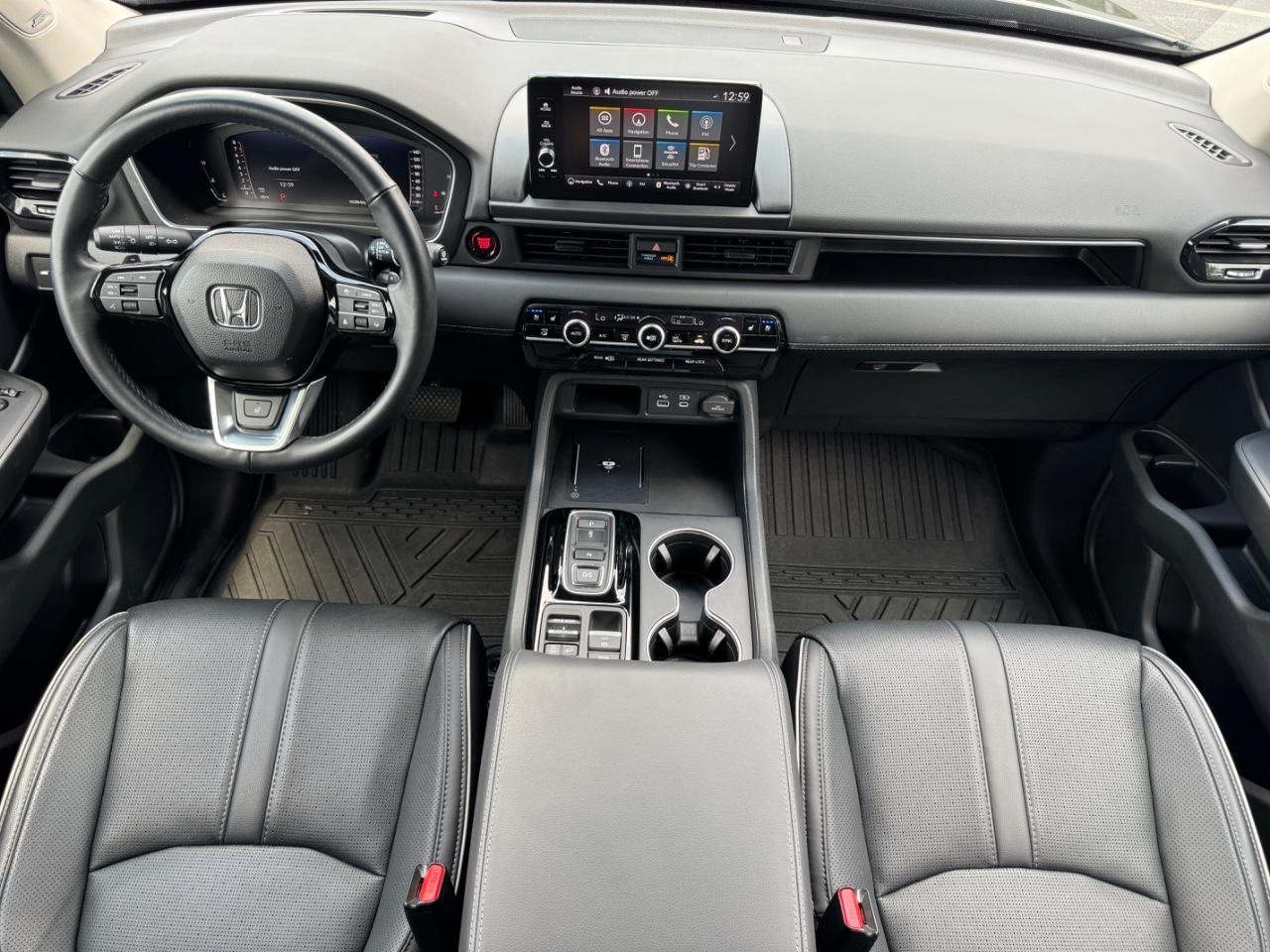 Honda Pilot Vehicle Full-screen Gallery Image 13