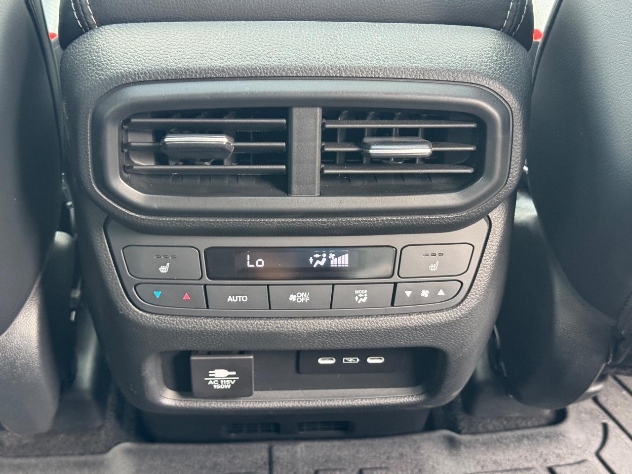 Honda Pilot Vehicle Full-screen Gallery Image 18