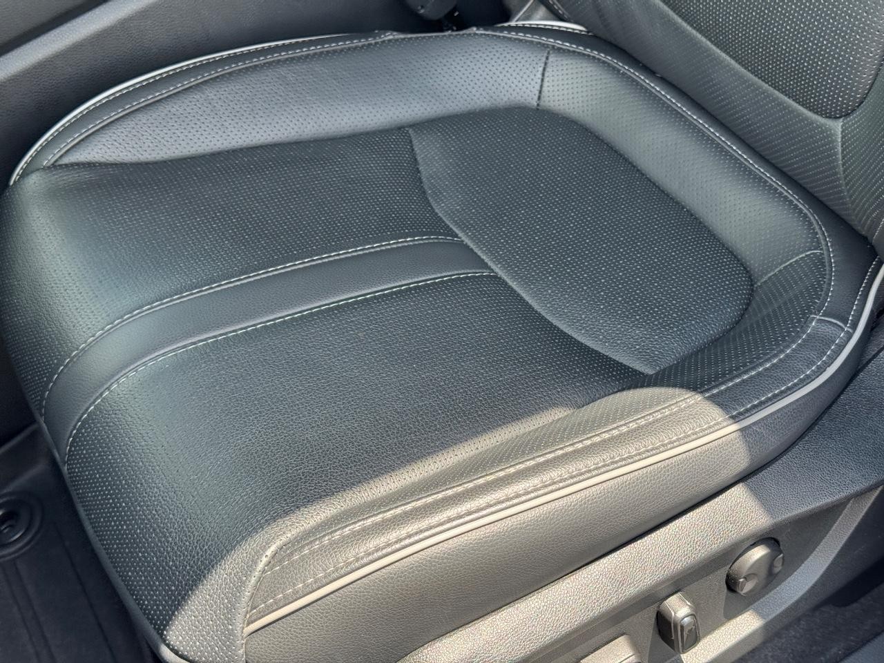 Honda Pilot Vehicle Full-screen Gallery Image 30