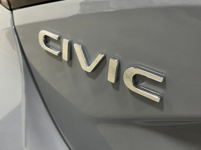 Honda Civic Hatchback Vehicle Full-screen Gallery Image 07