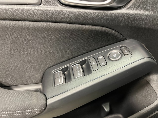Honda Civic Hatchback Vehicle Full-screen Gallery Image 15