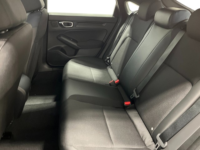 Honda Civic Hatchback Vehicle Full-screen Gallery Image 23