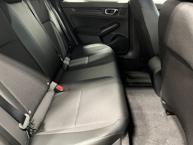 Honda Civic Hatchback Vehicle Full-screen Gallery Image 25