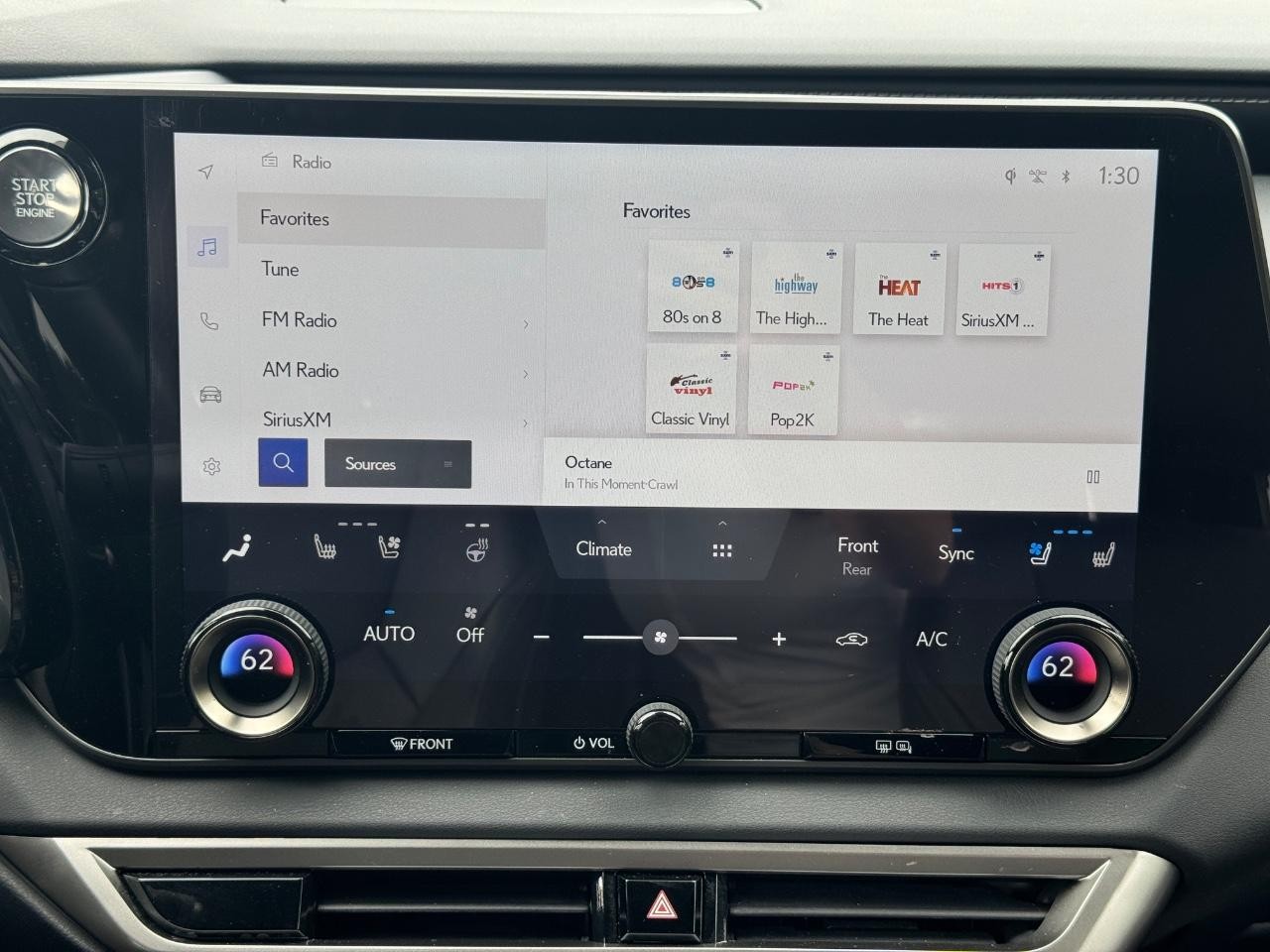 Lexus RX Vehicle Full-screen Gallery Image 14