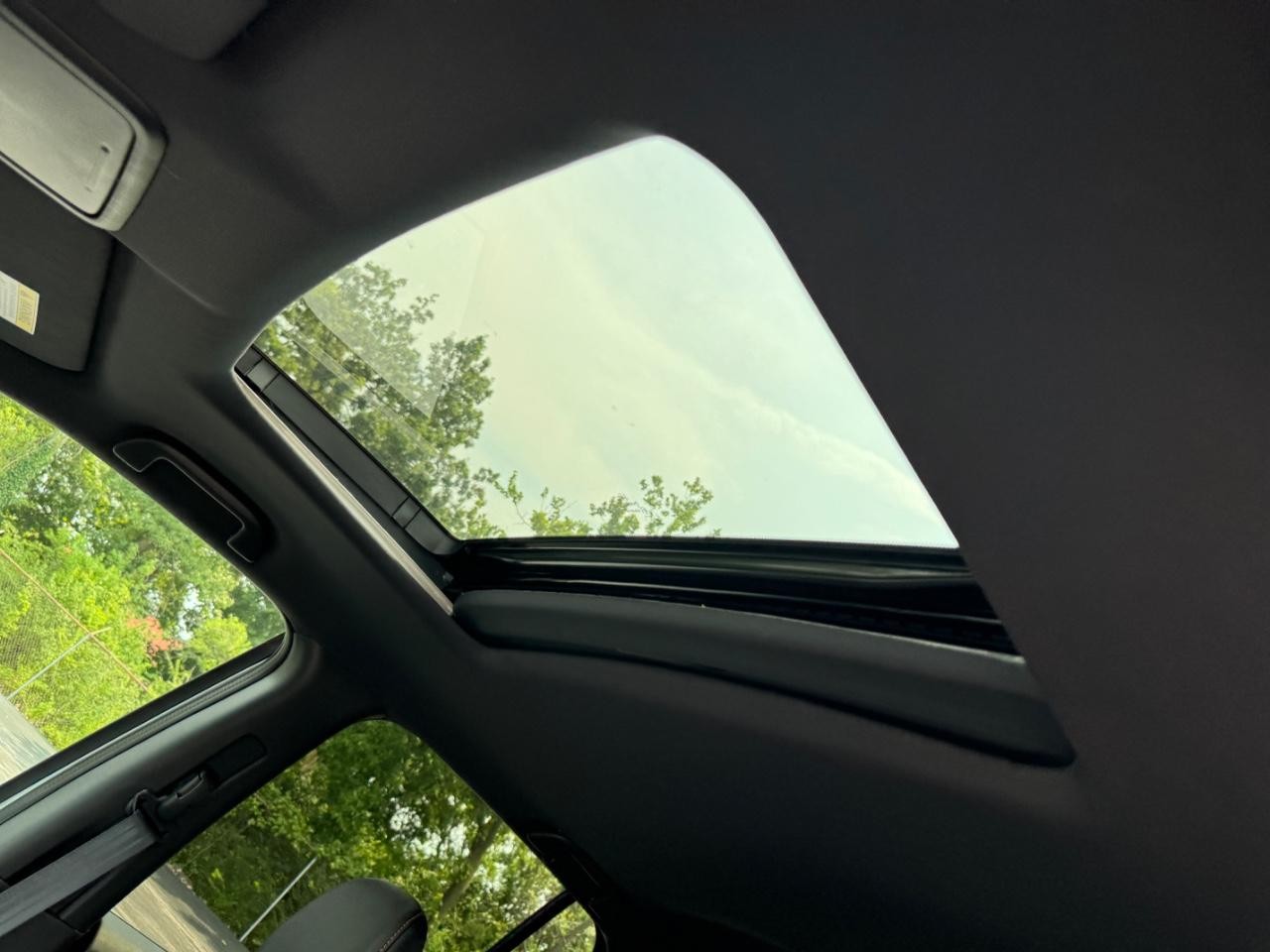 Honda Ridgeline Vehicle Full-screen Gallery Image 20