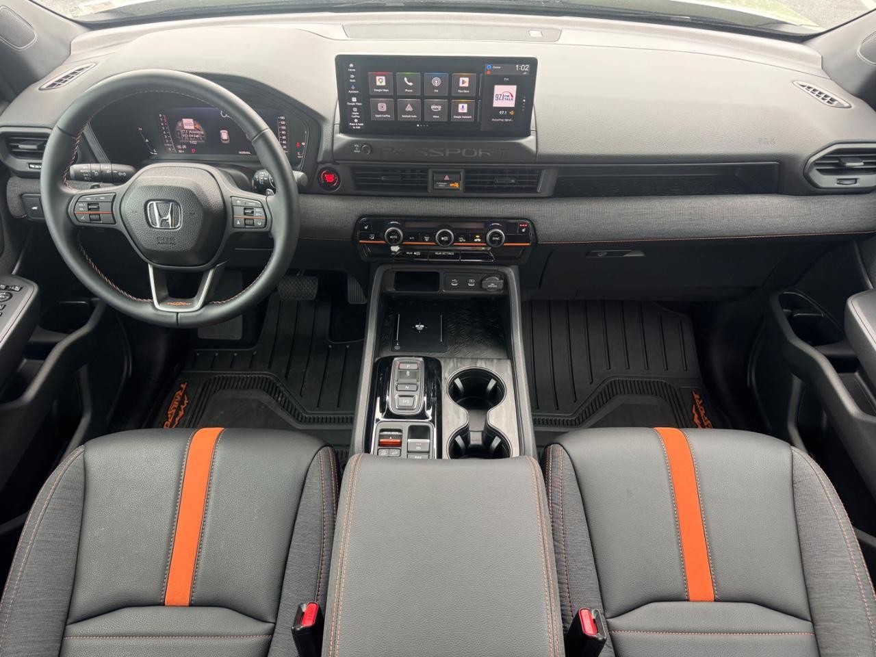 Honda Passport Vehicle Full-screen Gallery Image 12