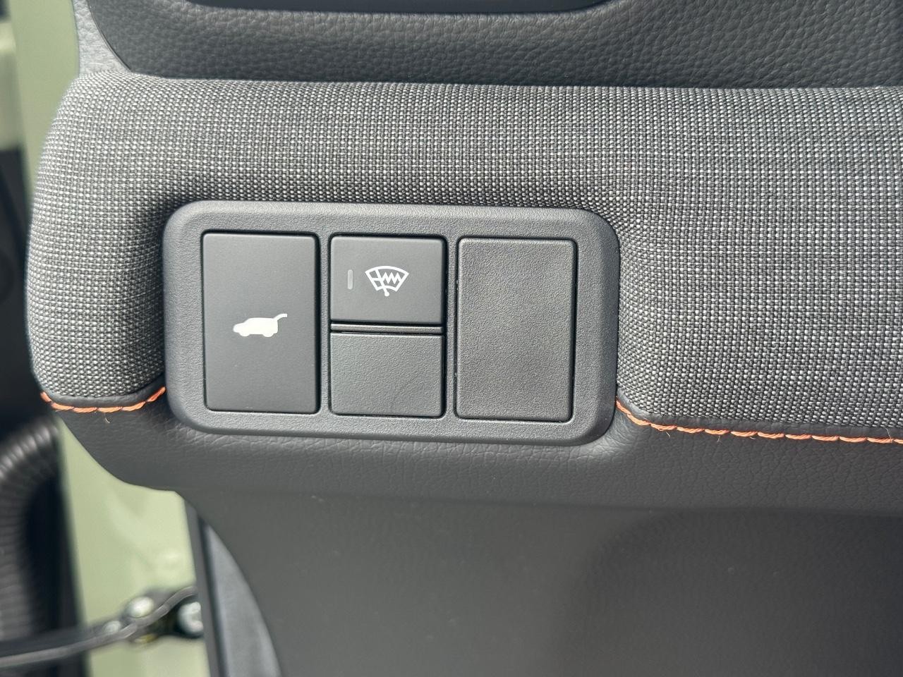 Honda Passport Vehicle Full-screen Gallery Image 24