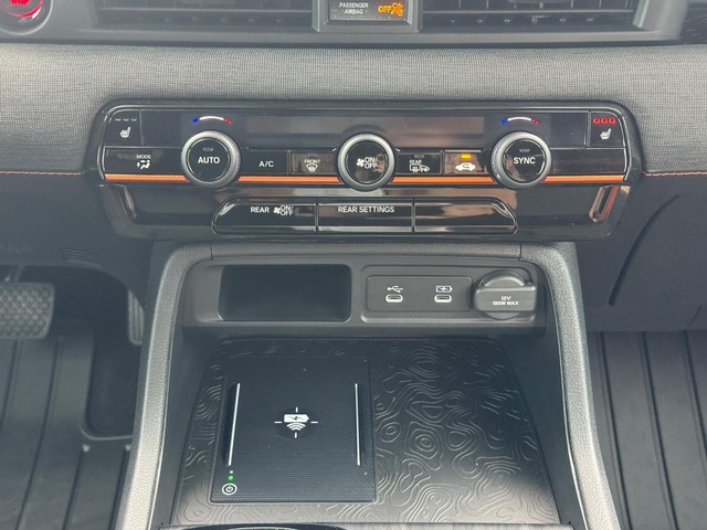 Honda Passport Vehicle Full-screen Gallery Image 15