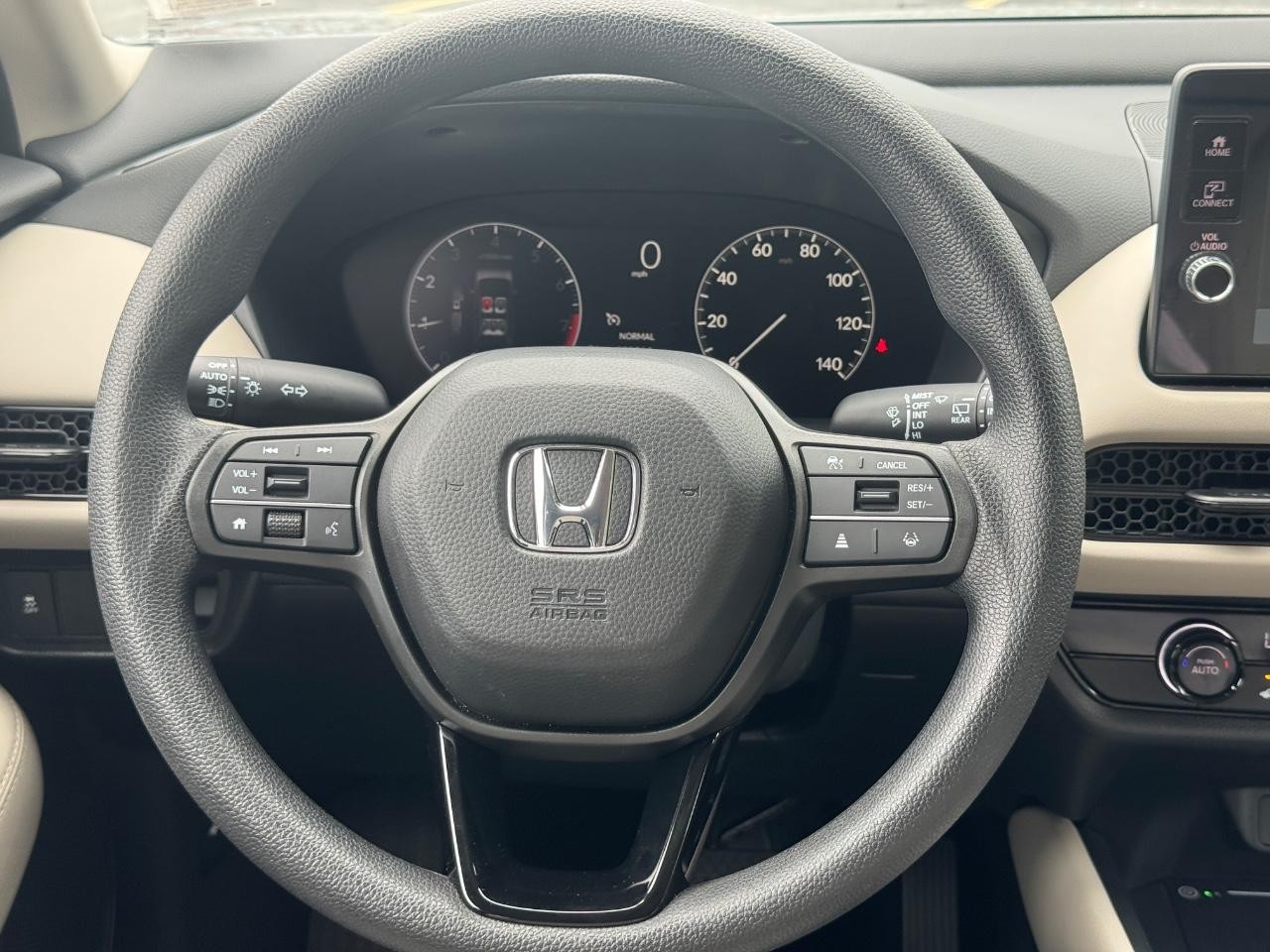 Honda HR-V Vehicle Full-screen Gallery Image 13