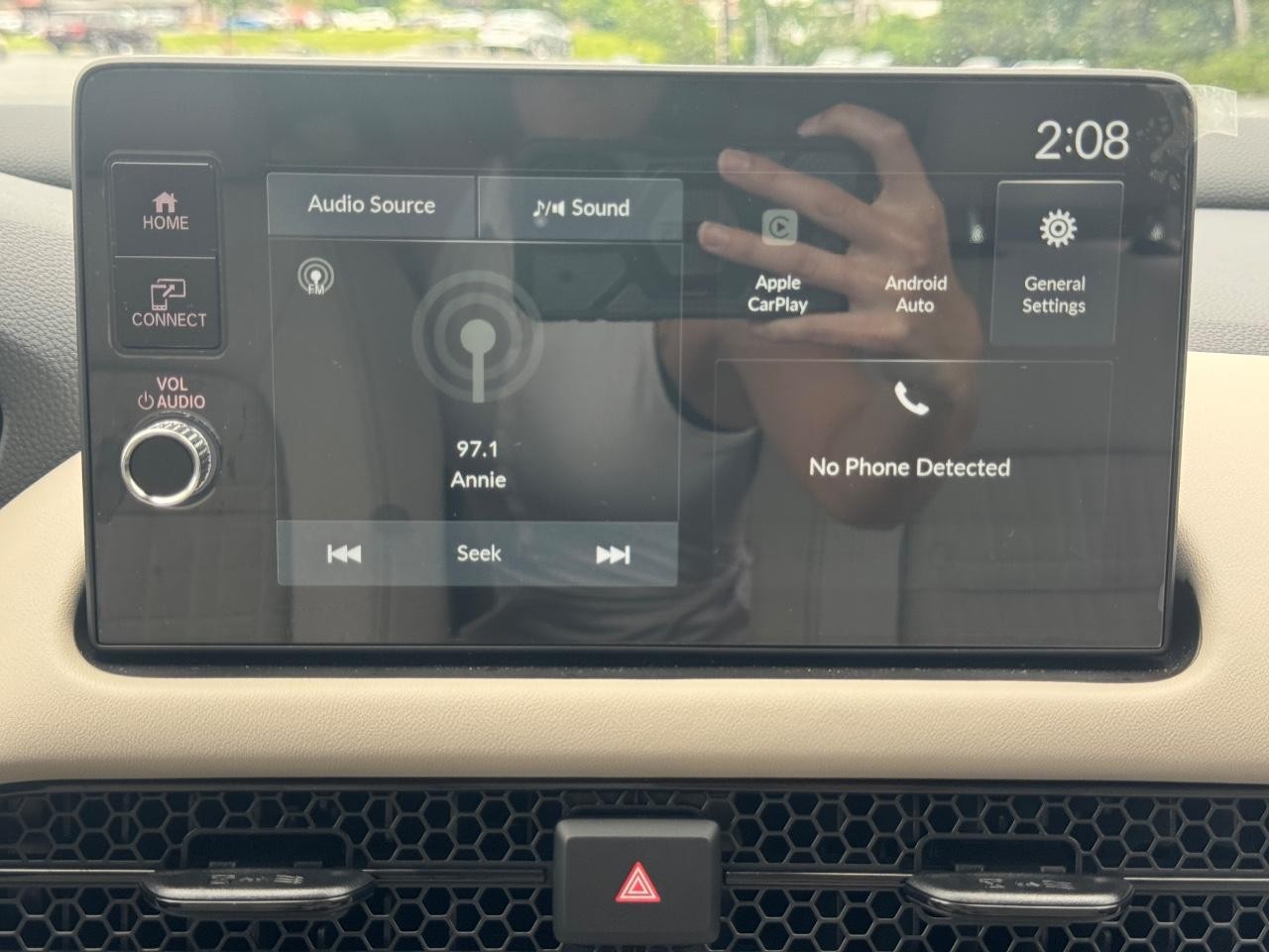 Honda HR-V Vehicle Full-screen Gallery Image 14
