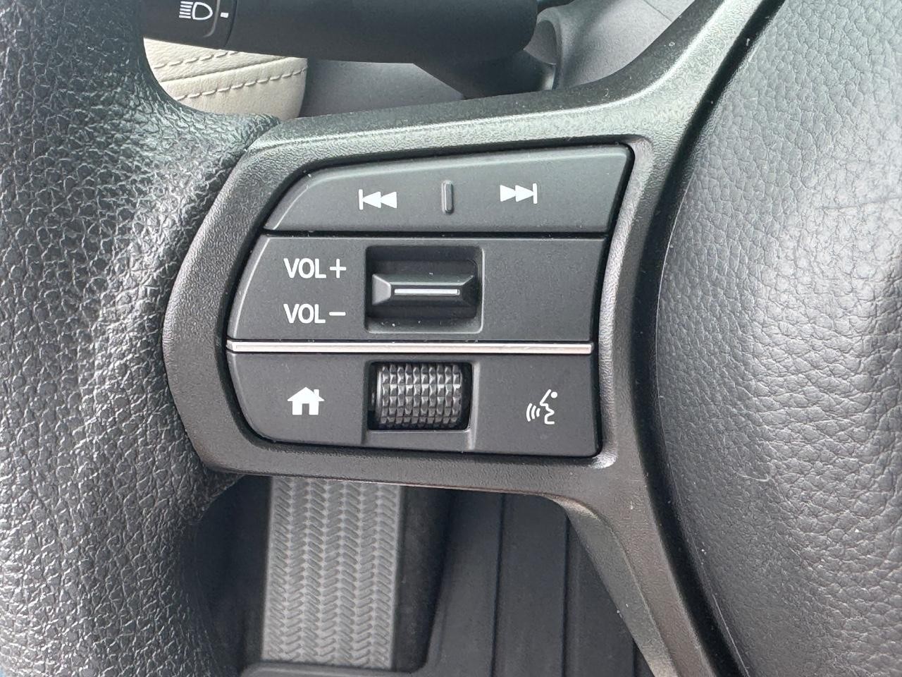 Honda HR-V Vehicle Full-screen Gallery Image 20