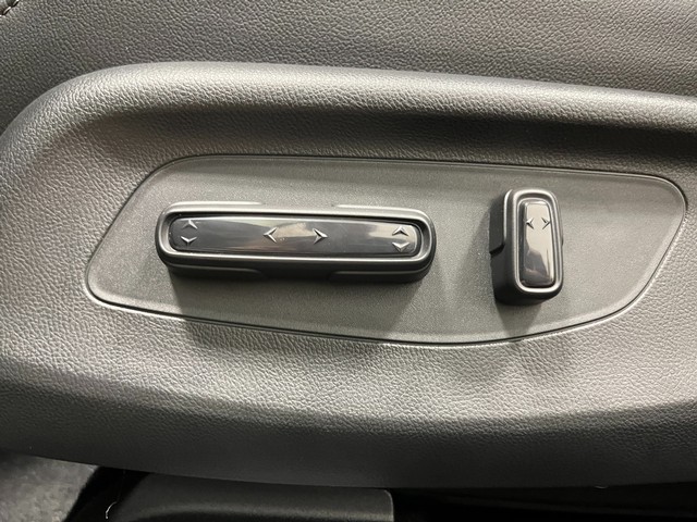 Honda HR-V Vehicle Full-screen Gallery Image 15