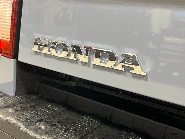 Honda Ridgeline Vehicle Full-screen Gallery Image 06