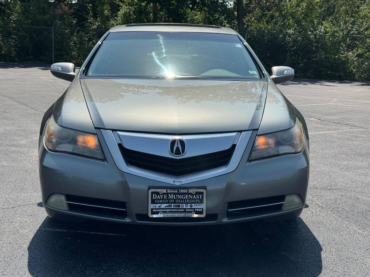Acura RL Vehicle Full-screen Gallery Image 10