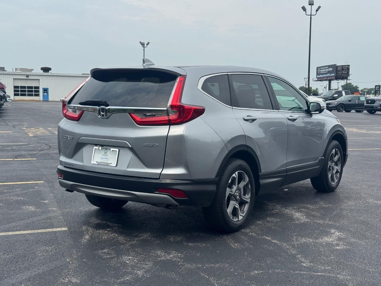 Honda CR-V Vehicle Full-screen Gallery Image 04