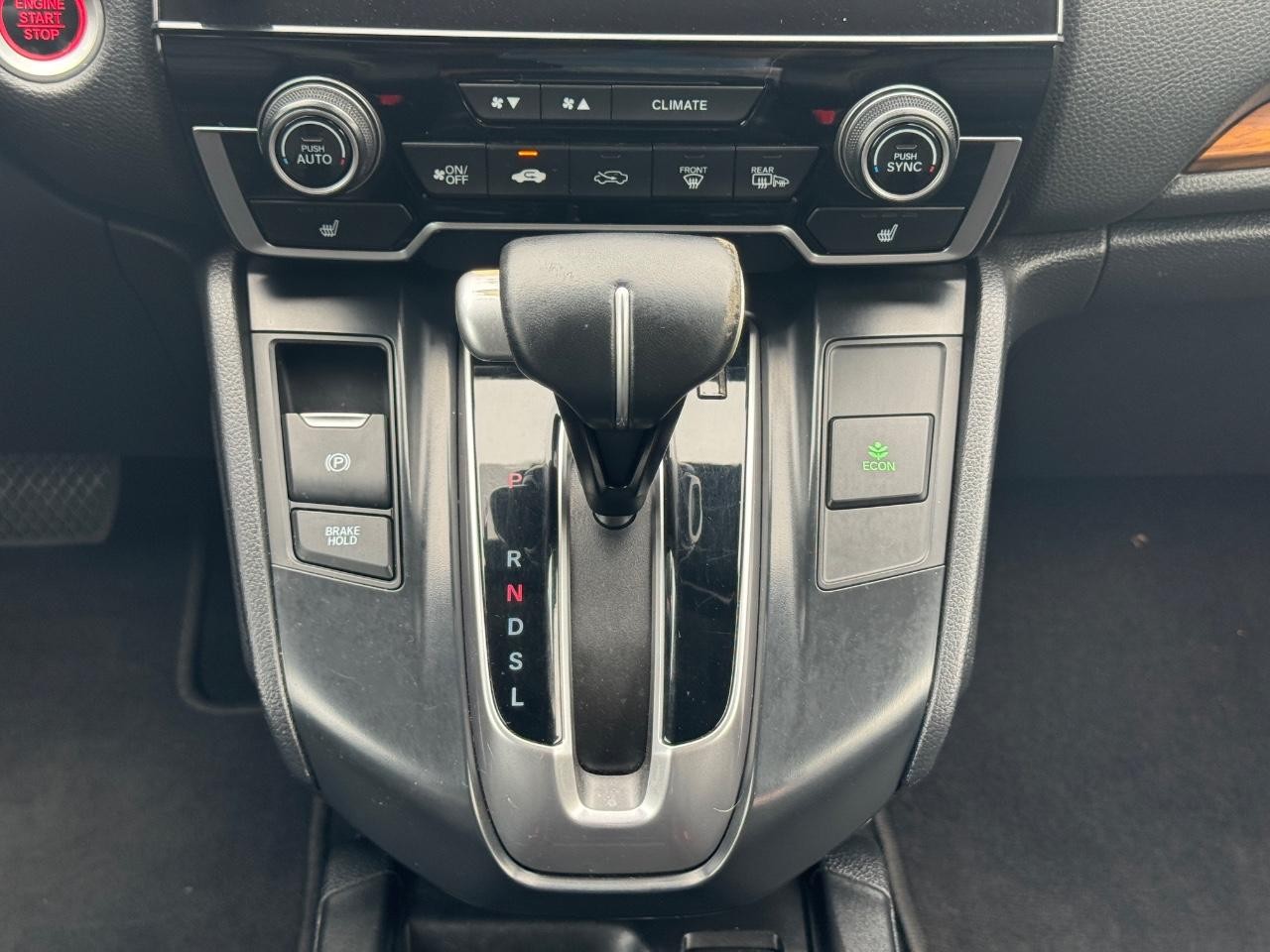 Honda CR-V Vehicle Full-screen Gallery Image 15