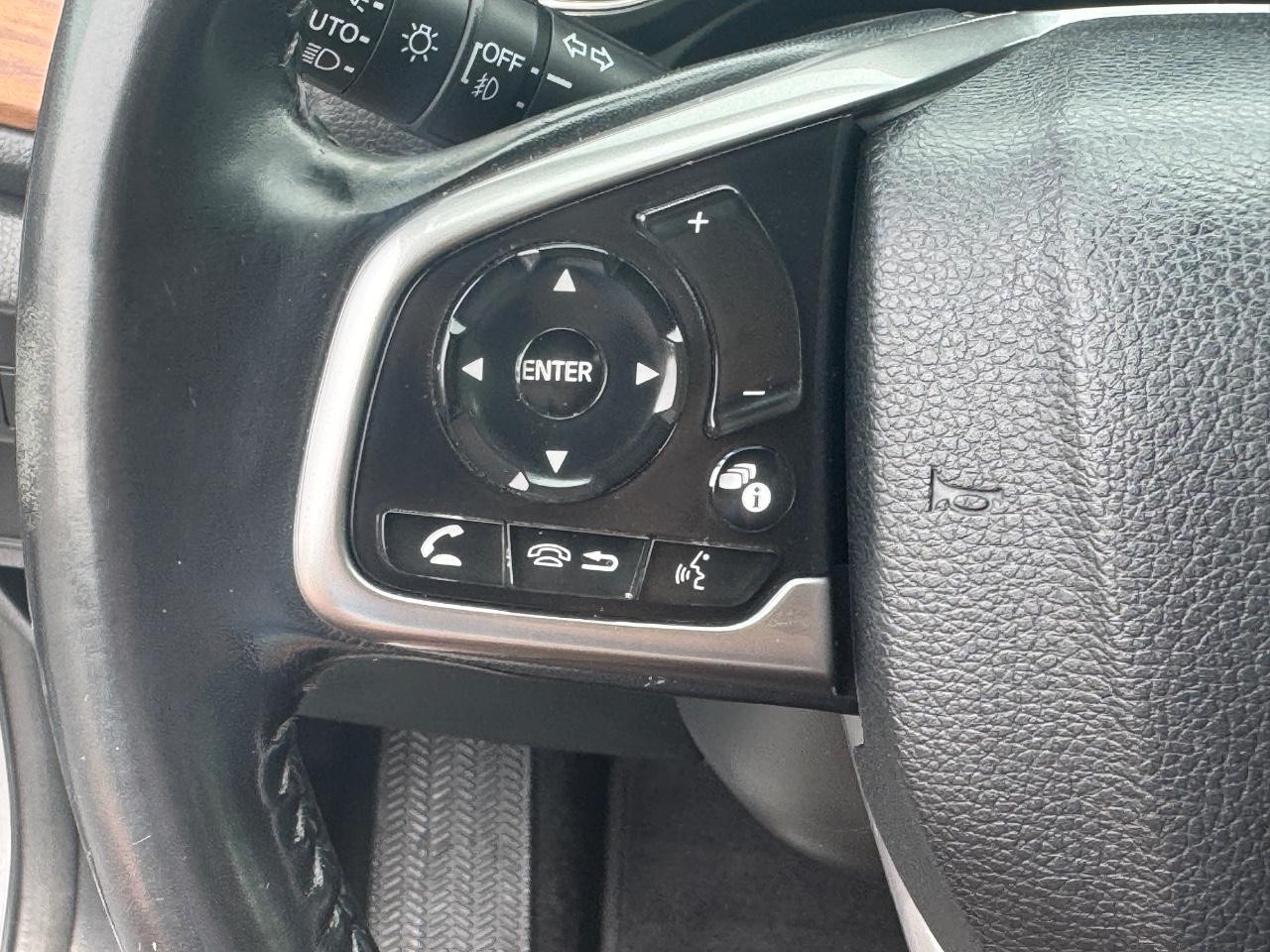Honda CR-V Vehicle Full-screen Gallery Image 21