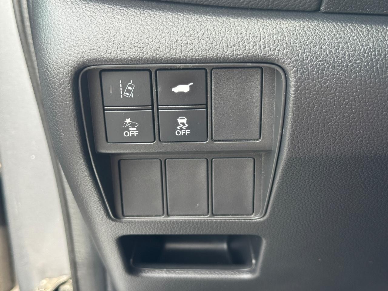 Honda CR-V Vehicle Full-screen Gallery Image 23
