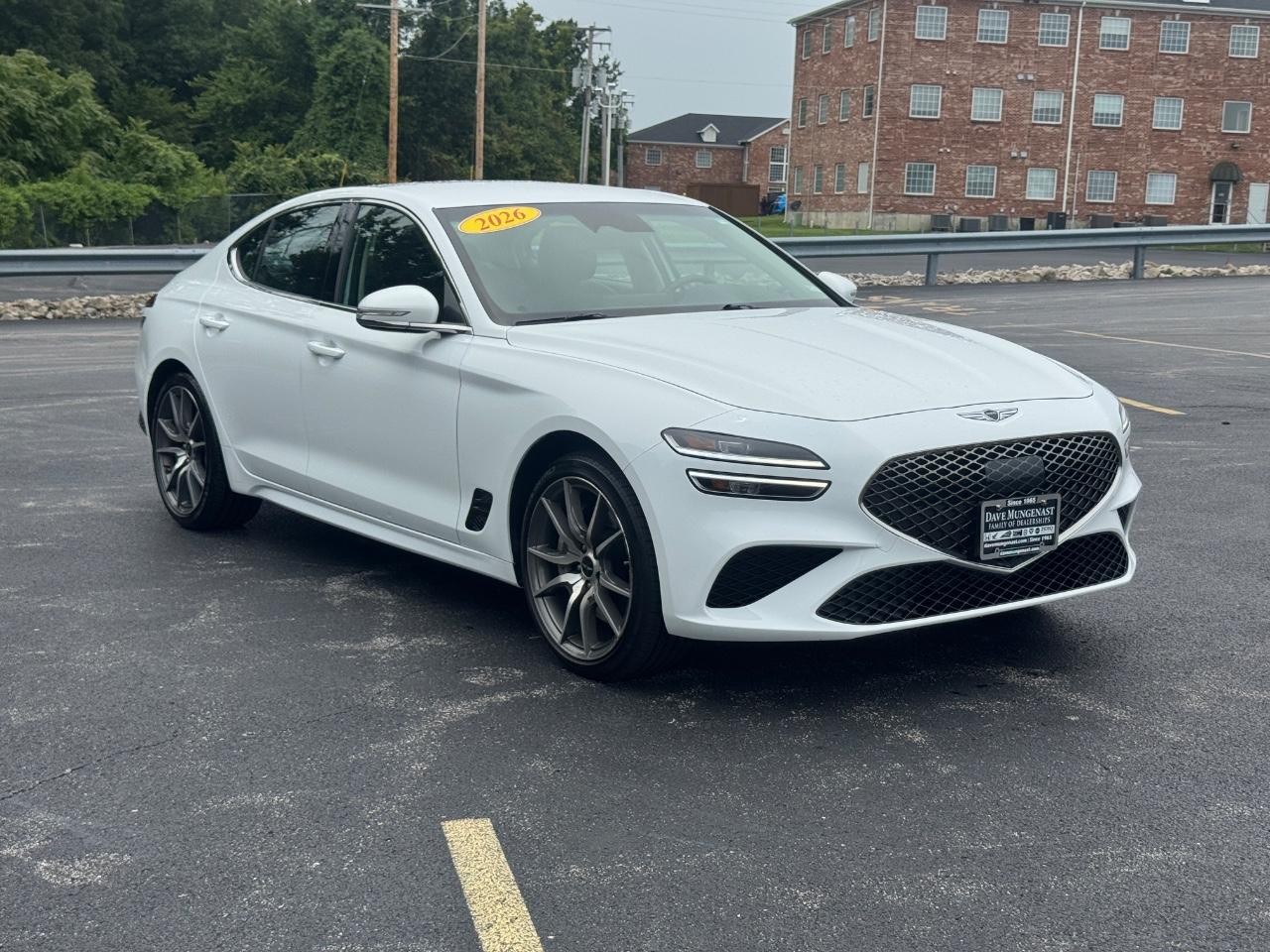 Genesis G70 Vehicle Full-screen Gallery Image 02
