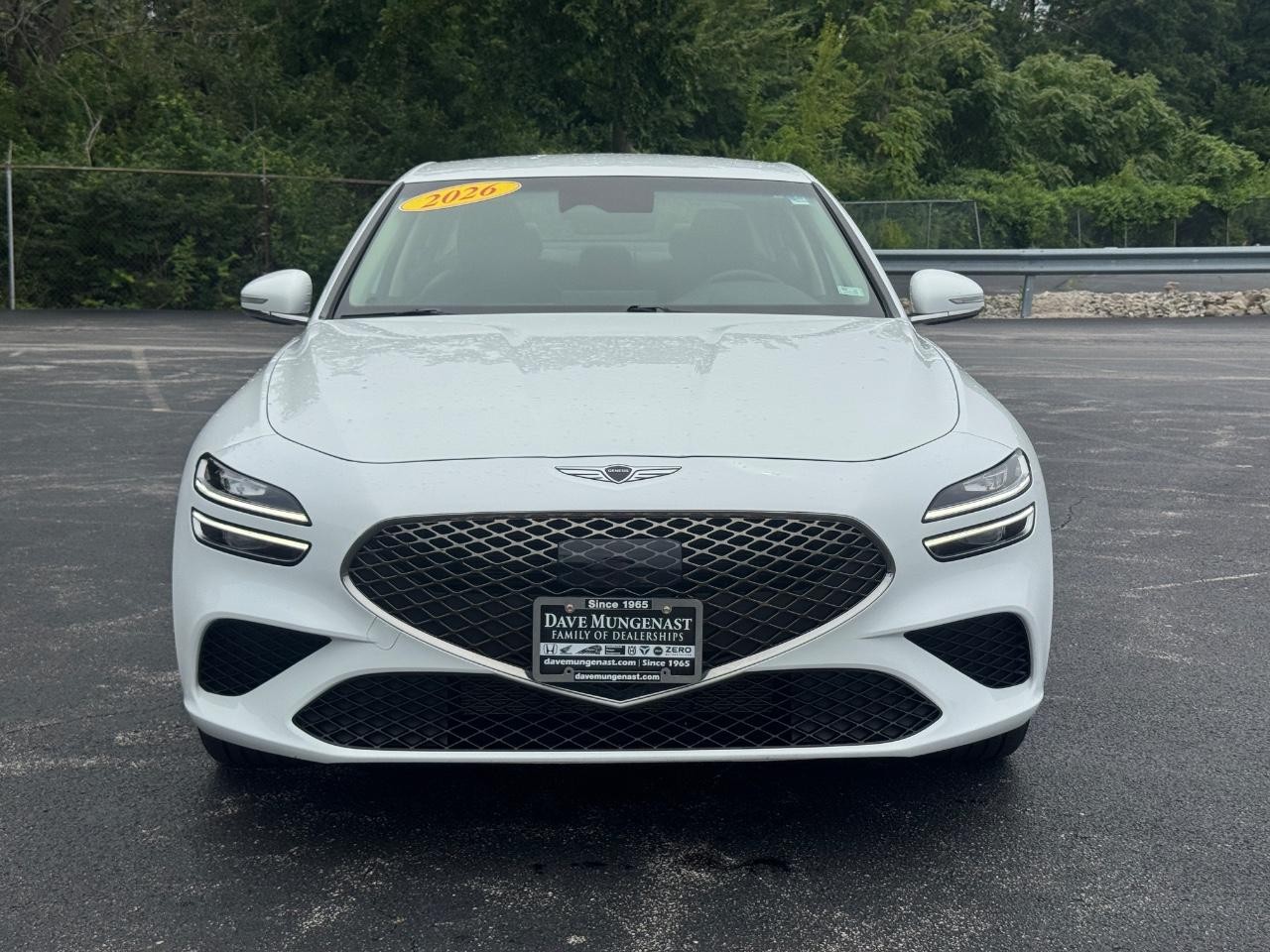 Genesis G70 Vehicle Full-screen Gallery Image 10