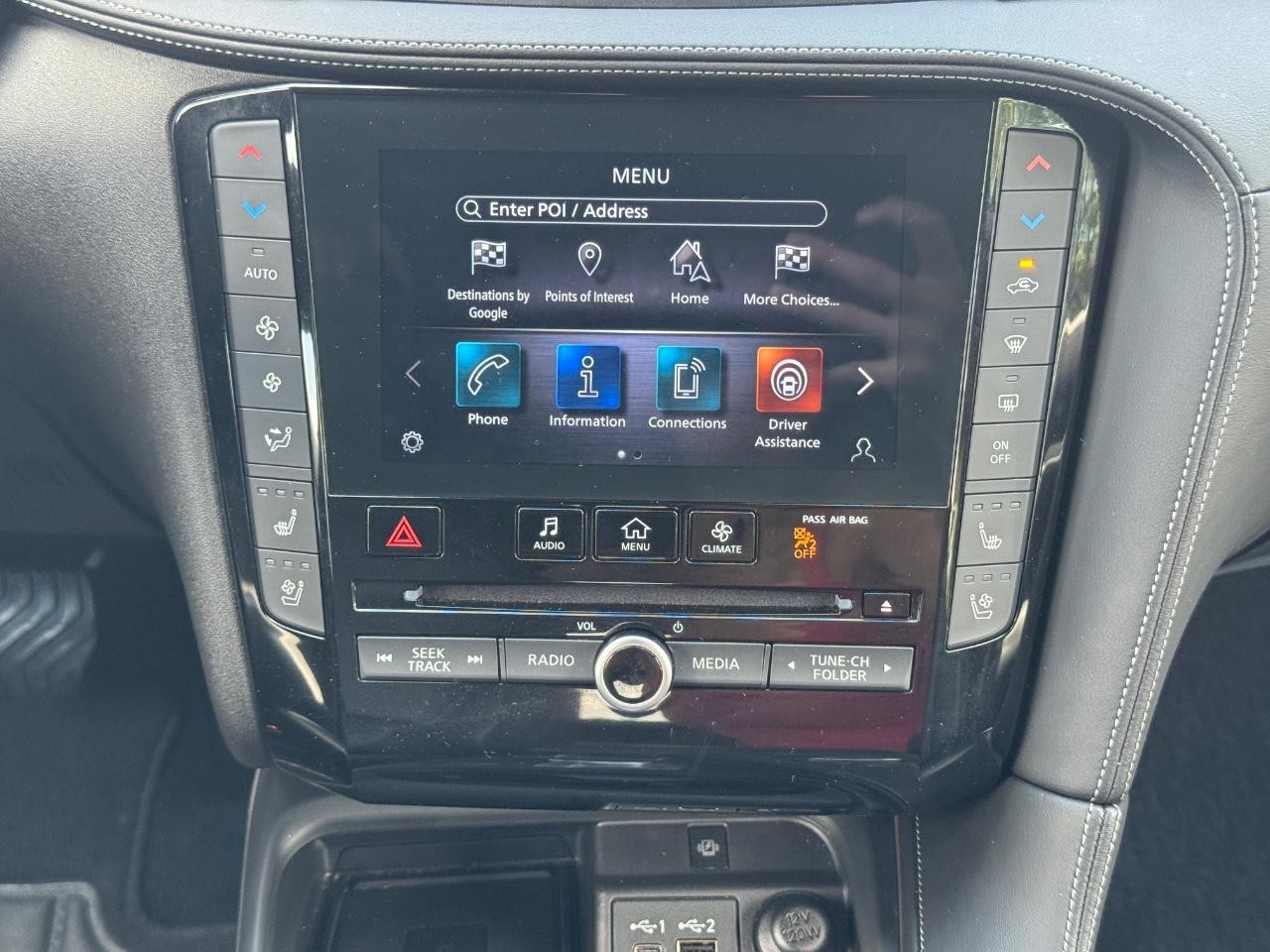 INFINITI QX50 Vehicle Full-screen Gallery Image 15