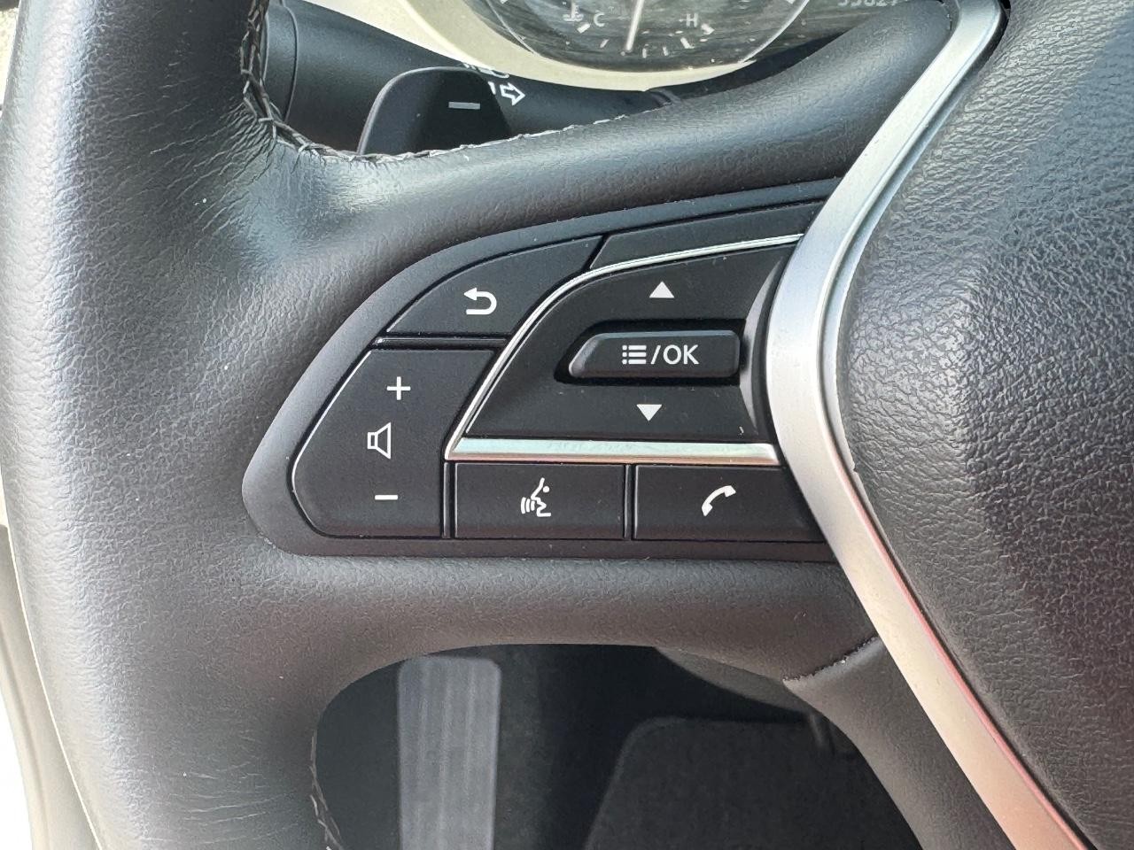 INFINITI QX50 Vehicle Full-screen Gallery Image 22