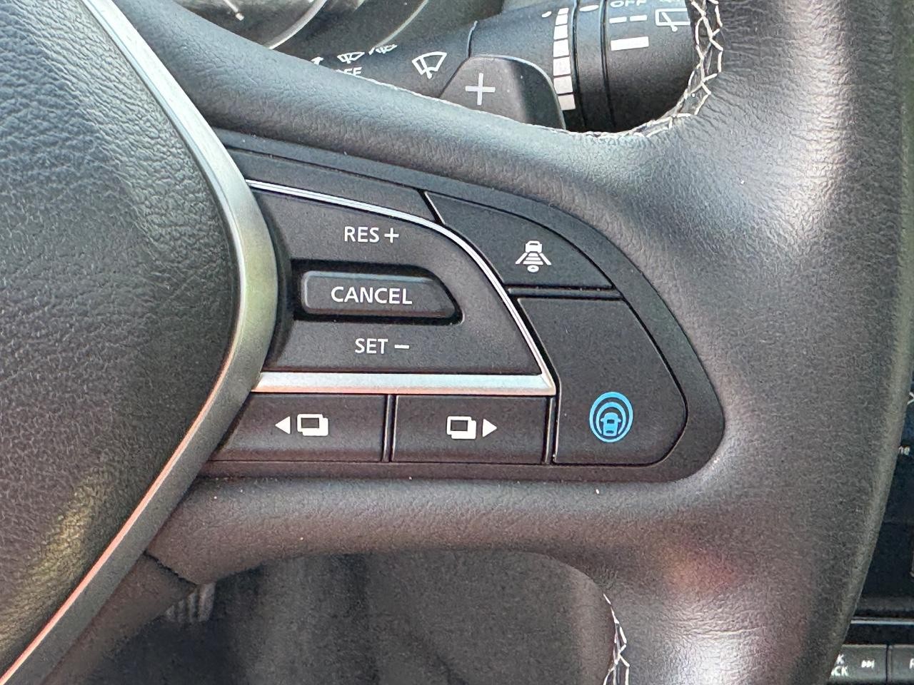 INFINITI QX50 Vehicle Full-screen Gallery Image 23