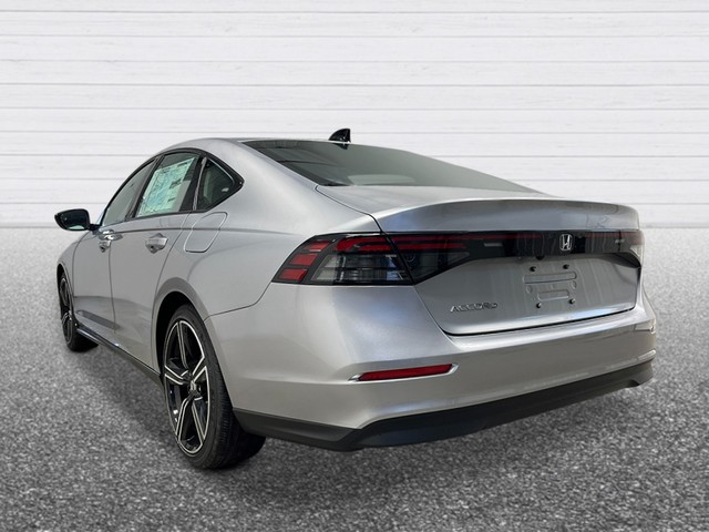 Honda Accord Sedan Vehicle Full-screen Gallery Image 04