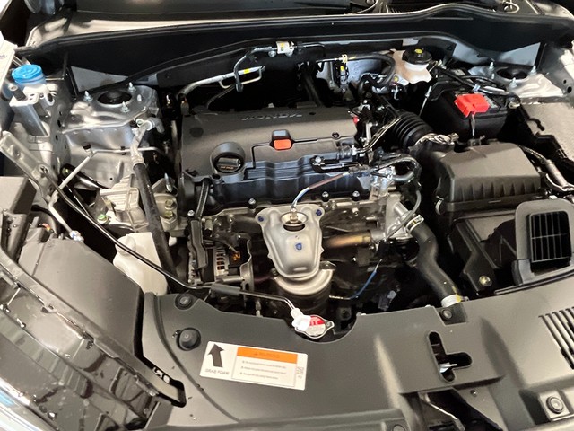 Honda HR-V Vehicle Full-screen Gallery Image 12