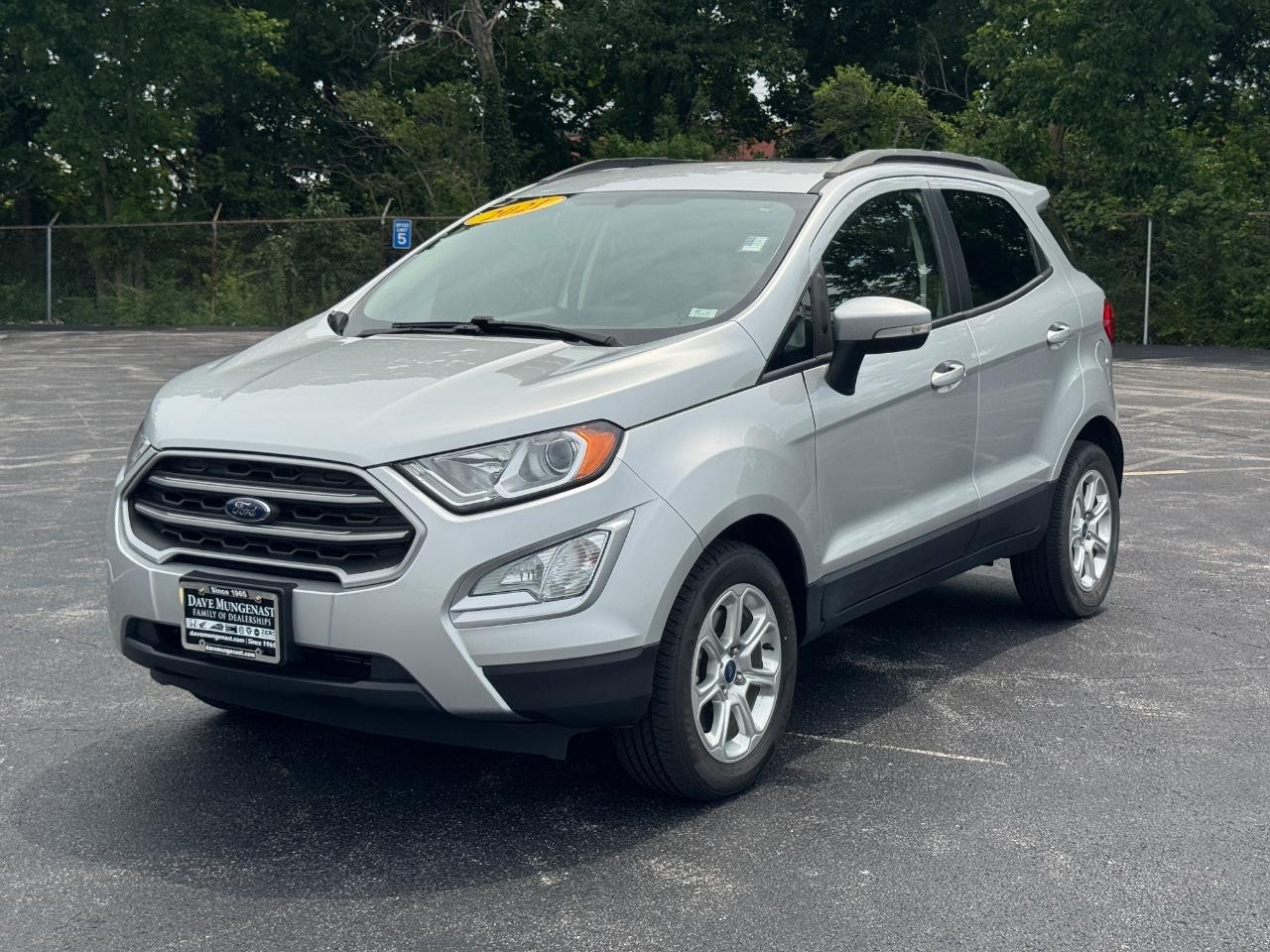Ford EcoSport Vehicle Full-screen Gallery Image 08
