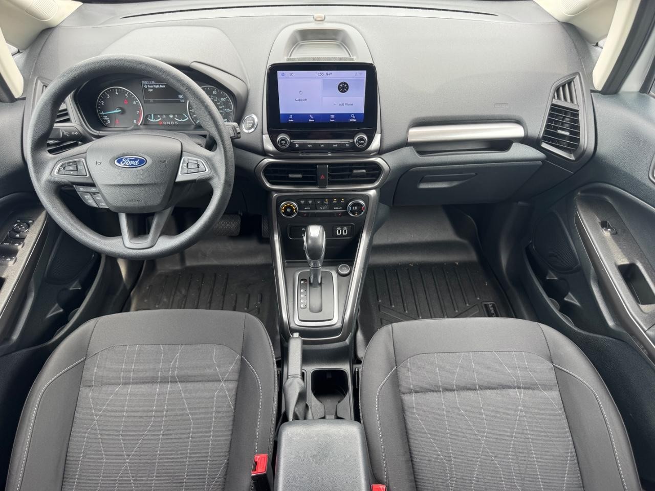 Ford EcoSport Vehicle Full-screen Gallery Image 11
