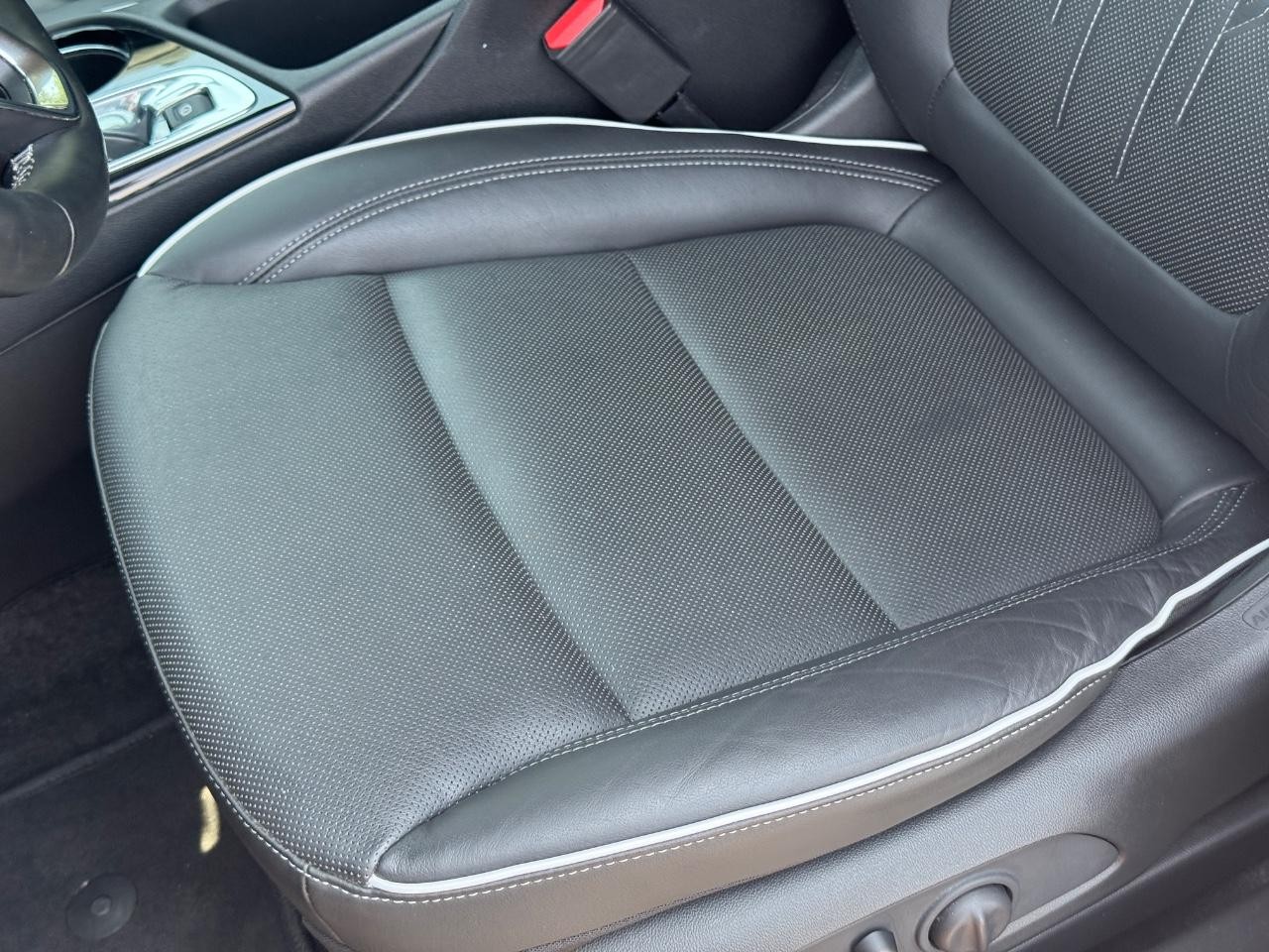 Buick Encore GX Vehicle Full-screen Gallery Image 25