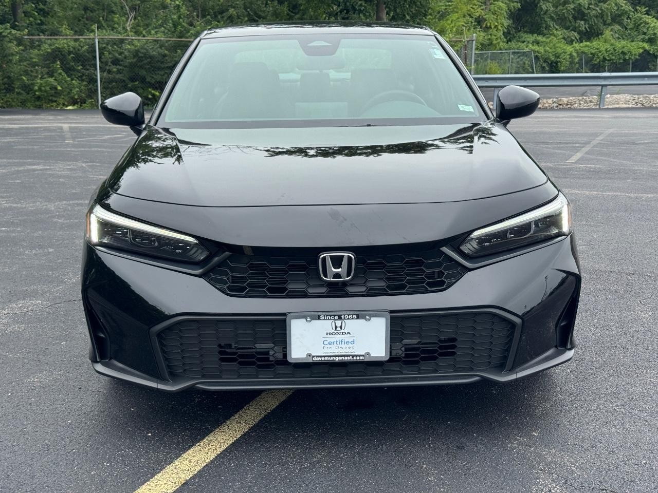 Honda Civic Sedan Vehicle Full-screen Gallery Image 10