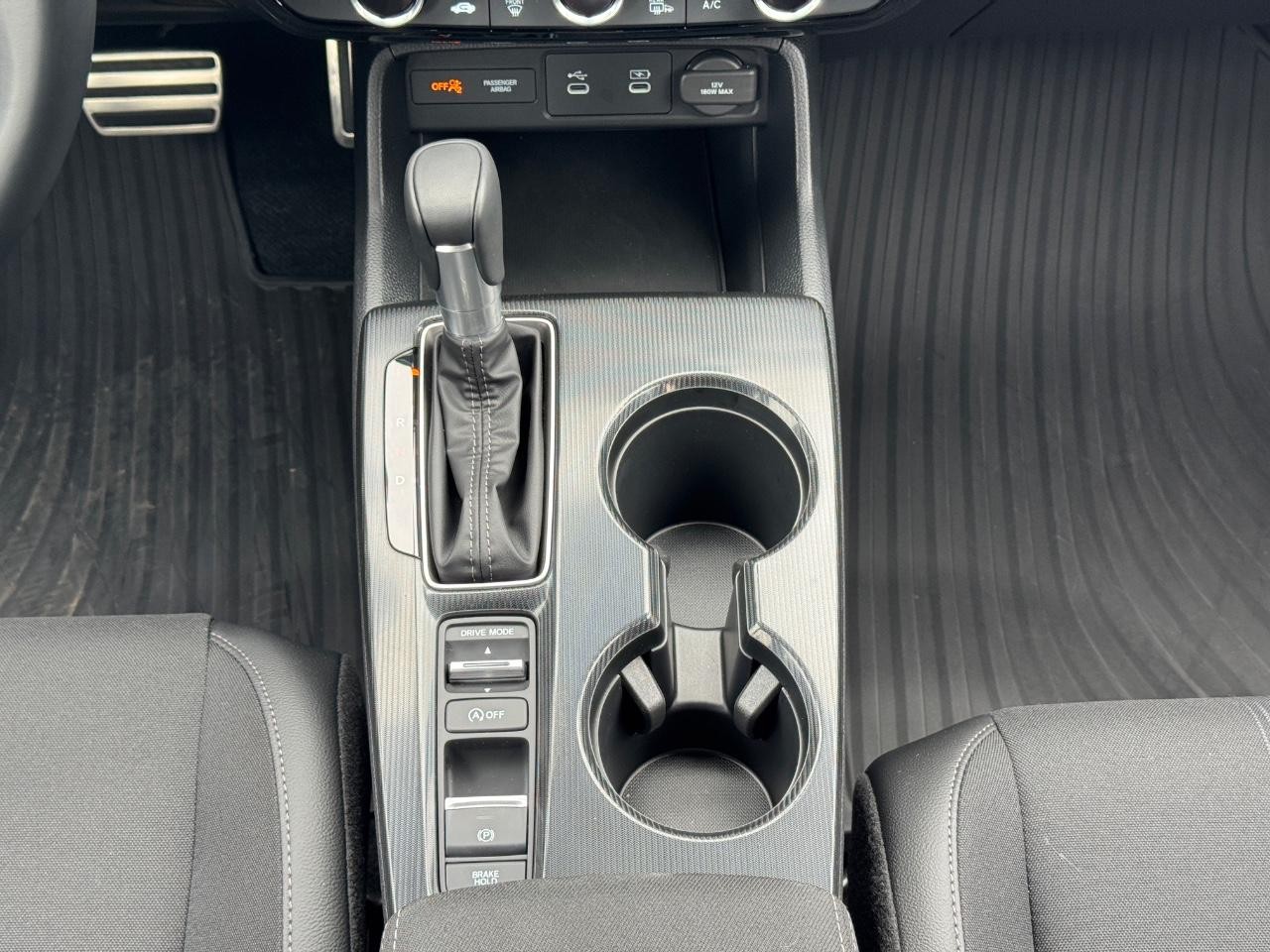 Honda Civic Sedan Vehicle Full-screen Gallery Image 15
