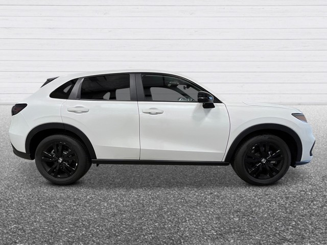 Honda HR-V Vehicle Full-screen Gallery Image 09