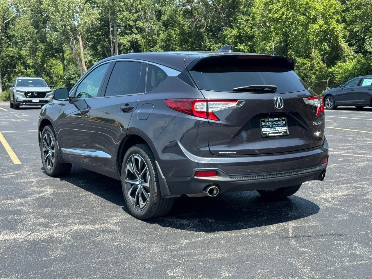 Acura RDX Vehicle Full-screen Gallery Image 07