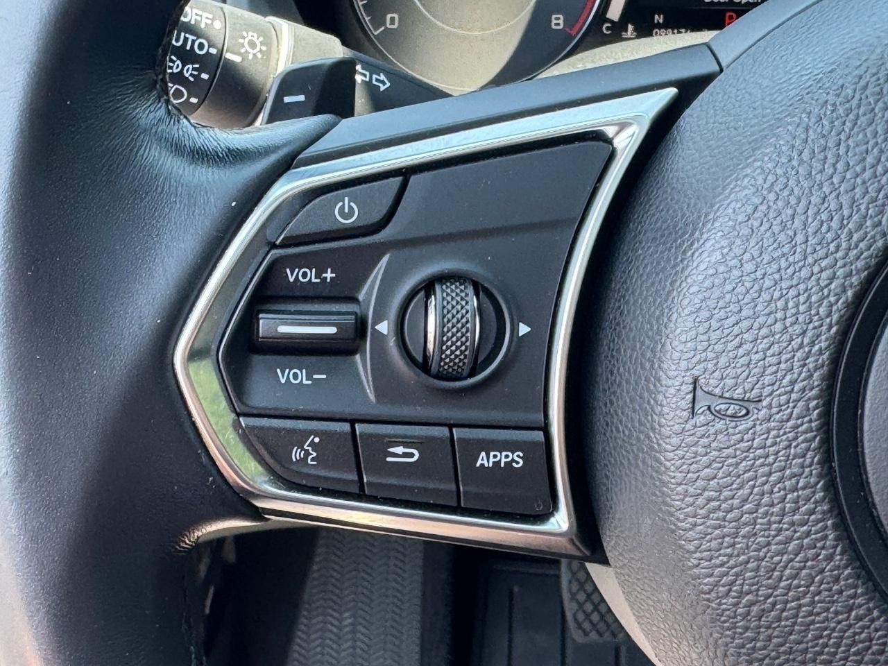 Acura RDX Vehicle Full-screen Gallery Image 22