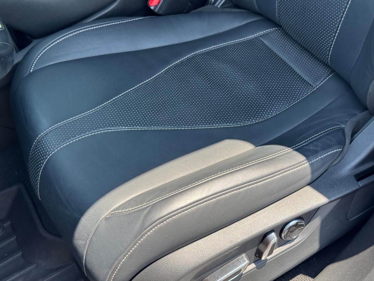 Acura RDX Vehicle Full-screen Gallery Image 28